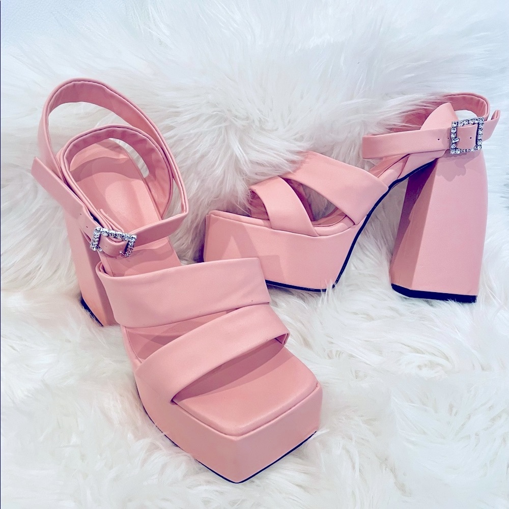 NWT blush pink Barbie baby crystal square buckle open square toe platforms 8 /39
